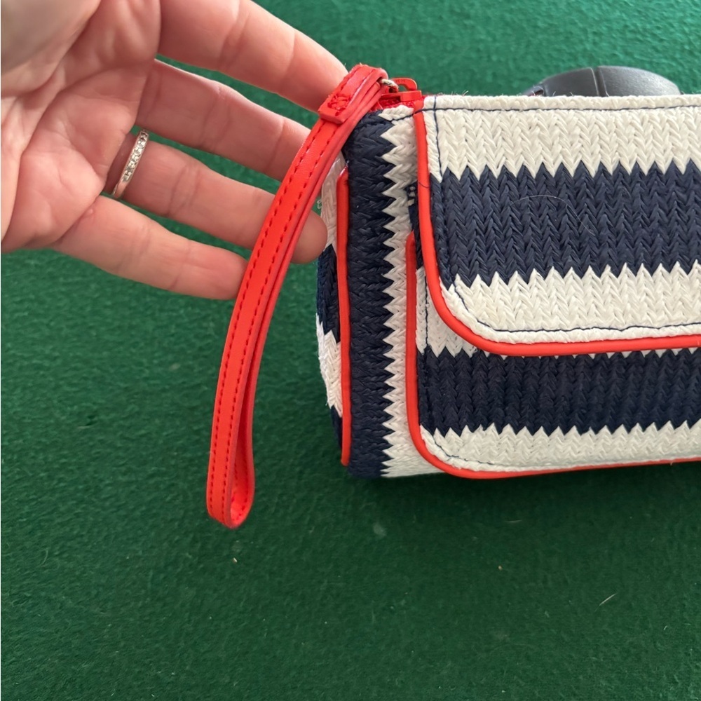 Vera Bradley Raffia nautical wristlet - Picture 3 of 6
